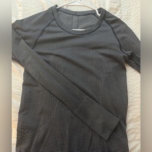 Swiftly Tech Long-Sleeve Shirt Navy Stripes